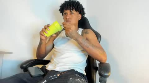 _cockpromise_ online show from April 20, 1:19 am