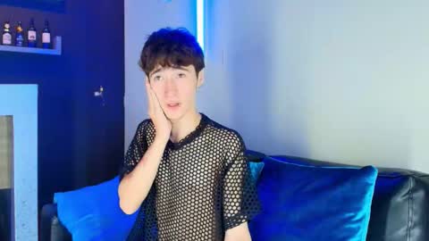 Snapshot of _dantfox_ chatting on October 16, 7:44 pm Dante online show from October 16, 7:44 pm