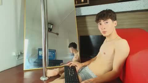Snapshot of _dantfox_ chatting on September 30, 9:18 pm Dante online show from September 30, 9:18 pm