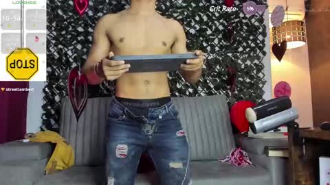Snapshot of _eufrates_ chatting on February 15, 3:39 pm EUFRATES online show from February 15, 3:39 pm
