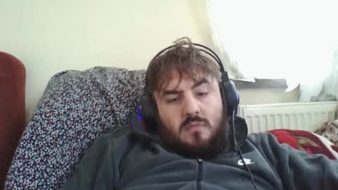  hasanhz.  online show from December 4, 10:22 am