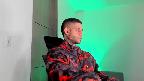 jeison online show from April 25, 1:30 am