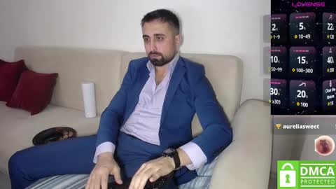 _jeem_ online show from December 11, 4:48 pm