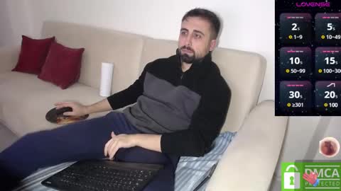 _jeem_ online show from December 22, 6:59 pm