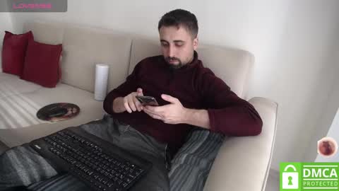 _jeem_ online show from January 2, 7:44 am