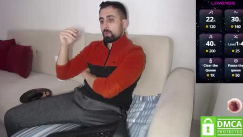 _jeem_ online show from December 8, 6:17 pm