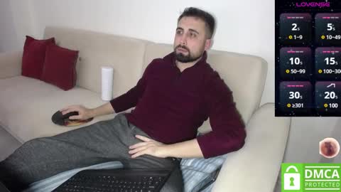 _jeem_ online show from December 29, 4:51 pm