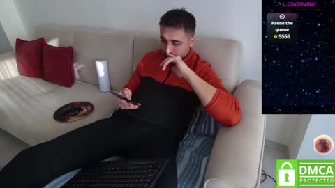 _jeem_ online show from January 10, 7:46 am