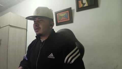 Snapshot of _jordanxxiii chatting on October 10, 5:23 am jordan online show from October 10, 5:23 am