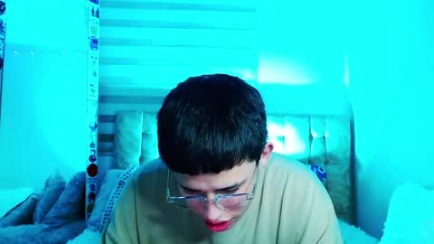 mod online show from April 27, 6:43 am