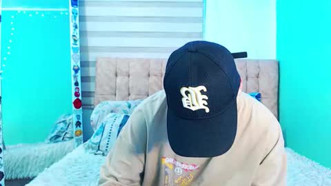 mod online show from March 8, 4:27 am