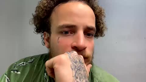 Layne online show from October 29, 7:11 am