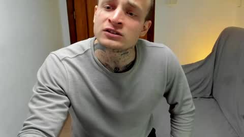 Layne online show from April 11, 1:03 pm