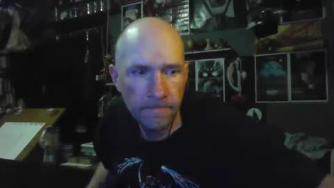 That guy online show from April 21, 4:40 am