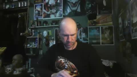 That guy online show from October 31, 6:44 pm