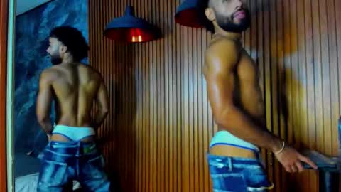Snapshot of _luca_flame chatting on September 24, 6:39 pm _luca_flame online show from September 24, 6:39 pm