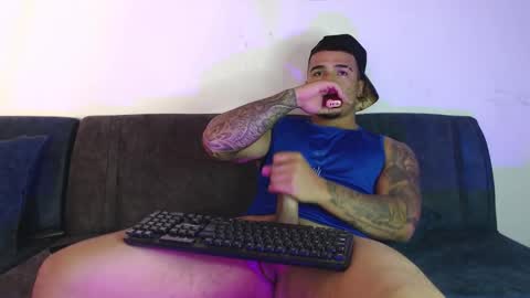 STIVEN online show from November 22, 9:03 pm