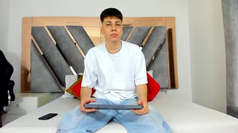 _maaf online show from January 21, 2:22 pm