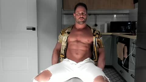 _miles19 online show from April 20, 6:10 pm