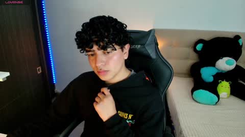 Snapshot of _nickconnor1 chatting on December 2, 9:26 pm Nicolas online show from December 2, 9:26 pm