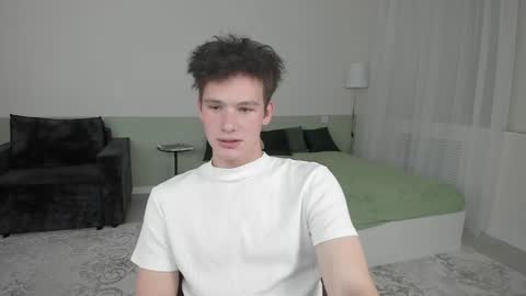 Henry online show from April 30, 8:16 pm