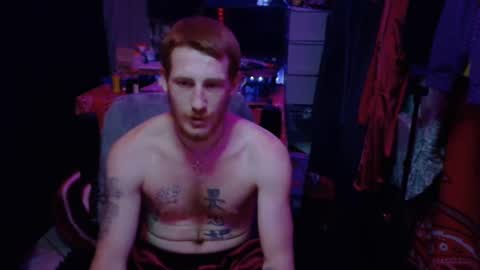 Snapshot of _redxxx chatting on February 4, 6:04 am REDxxx online show from February 4, 6:04 am