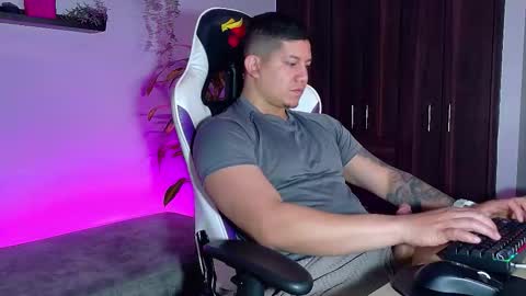 Roberto online show from October 29, 1:36 pm