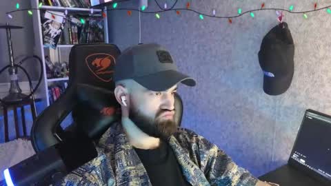 Ask me online show from February 6, 8:28 pm