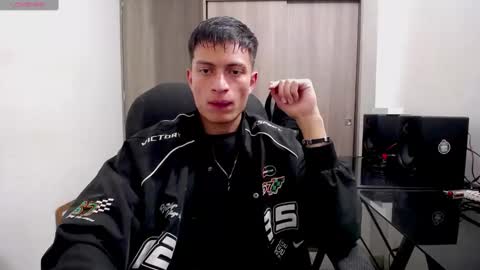 Juan Pablo-independent model online show from January 21, 4:44 am