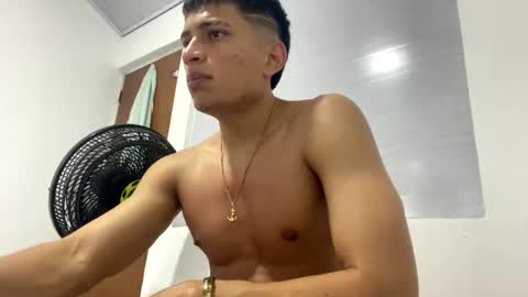 Juan Pablo-independent model online show from December 27, 10:37 pm