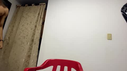 Juan Pablo-independent model online show from January 5, 7:07 am