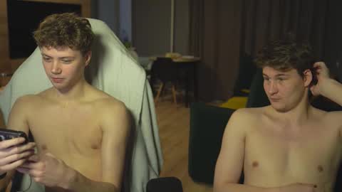 OLIVERERENMARCUSpvt is open online show from November 19, 4:45 am