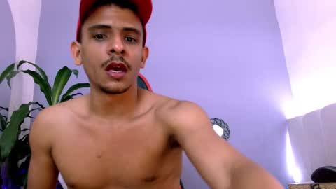 _tarek_ online show from November 19, 2:22 am