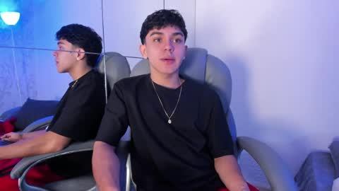 _taylorblack online show from April 14, 11:54 am