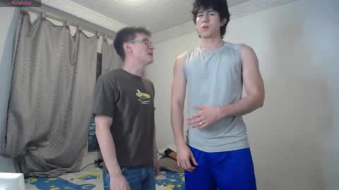 Scot y Patrick online show from April 23, 11:51 pm