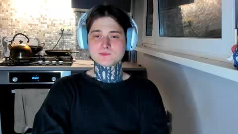 _torfin_ online show from April 26, 9:55 pm