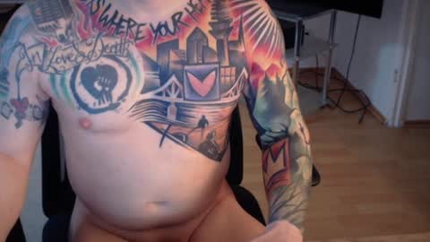 _trythis_ online show from December 14, 9:46 pm