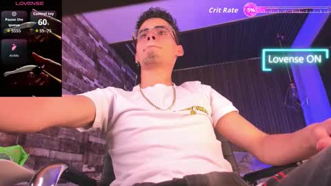 Snapshot of _white_fox_ chatting on September 28, 11:25 pm white fox online show from September 28, 11:25 pm