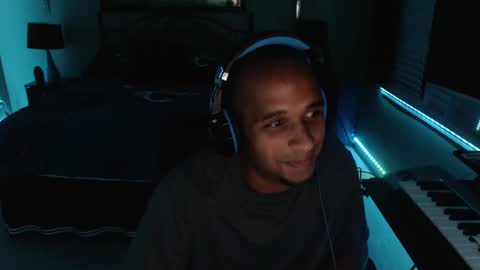 a4orce online show from October 1, 2:37 am