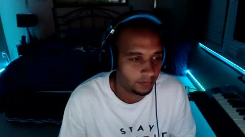 a4orce online show from June 19, 1:44 am