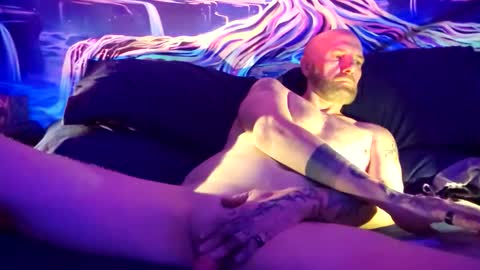 a_bad_guy_duh online show from February 15, 9:40 am