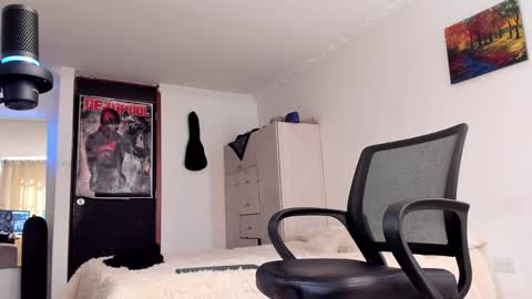 alejo online show from December 8, 8:04 pm