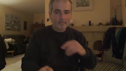 Snapshot of aalex1717 chatting on February 6, 6:51 am Aalex1717 online show from February 6, 6:51 am