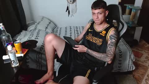 Snapshot of aarman_bannana chatting on December 8, 6:11 am aarman online show from December 8, 6:11 am
