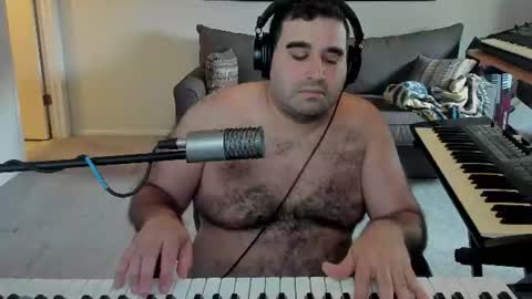 Aaron online show from July 18, 6:57 pm