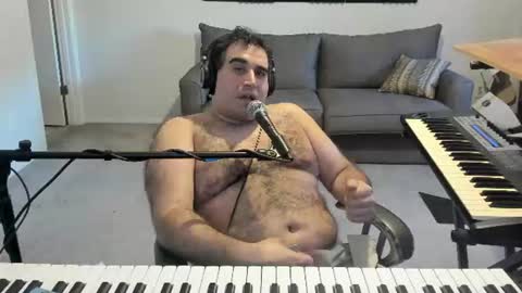 Aaron online show from June 18, 11:43 pm