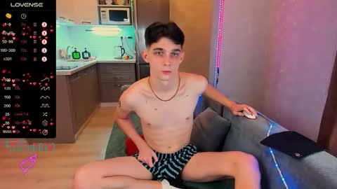 Aaron Bang online show from December 14, 8:27 pm