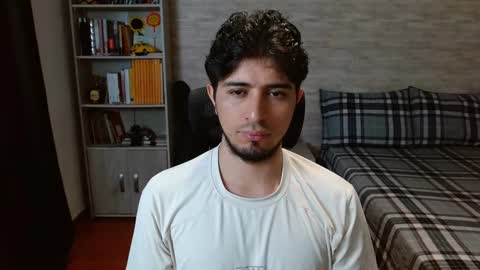 Aaron online show from February 9, 9:52 pm