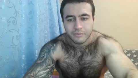Snapshot of aaron_royal chatting on February 24, 5:20 pm Davin tayl online show from February 24, 5:20 pm
