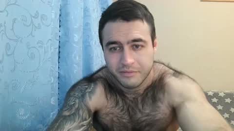 Snapshot of aaron_royal chatting on February 12, 6:40 pm Davin tayl online show from February 12, 6:40 pm